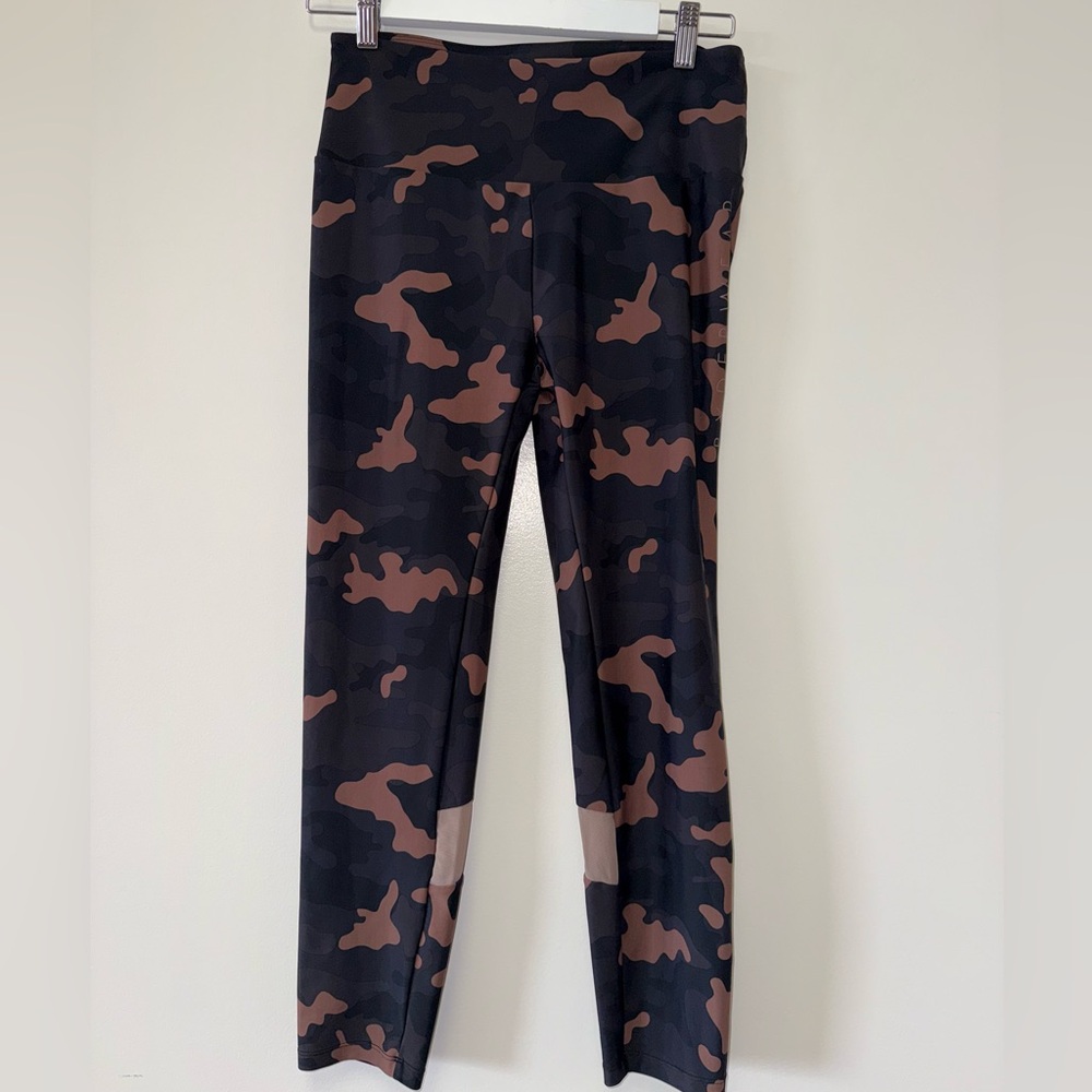 Ryderwear (Large) Black/Tan Bleach Splatter Pattern Butt Sculpt Leggings